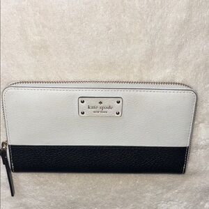 Kate Spade Black and White Wallet